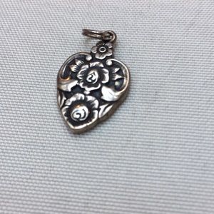 Silver heart pendant